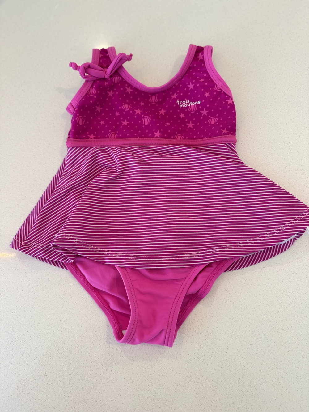 Maillot de bain bébé NEUF / NEW Baby Swimsuit